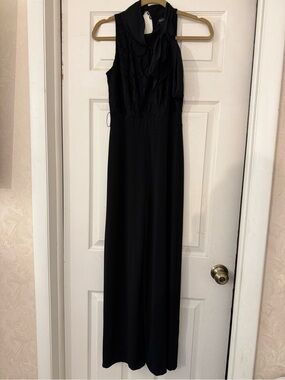White House Black Market Black Sleeveless Tie-Neck Lace-Top Jumpsuit size 0
